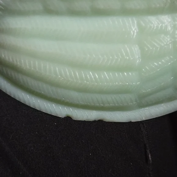 Mint Green Hen on Nest Dish Jadeit - Picture 10 of 15